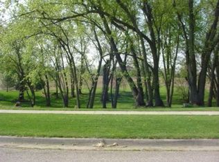 3006 Arnold Dr, Marshalltown, IA 50158