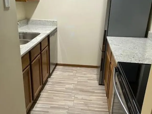 521 Martin Luther King Dr W APT A10, Cincinnati, OH 45220