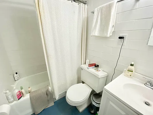 Rented by J PRESTON AND ASSOCIATES INC | media 24