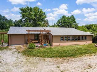 5470 SE Downing Rd, Lathrop, MO 64465