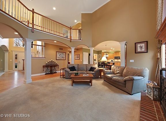 3rd image of 11652 S Cinema Ln