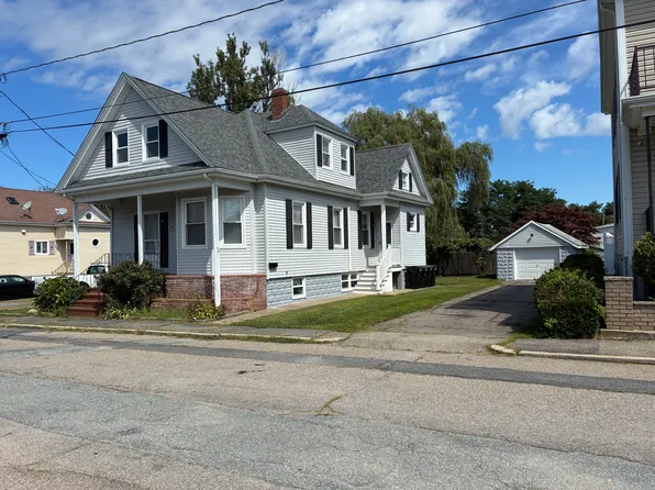 35 Perry St Unit 1, South Dartmouth, MA 02748