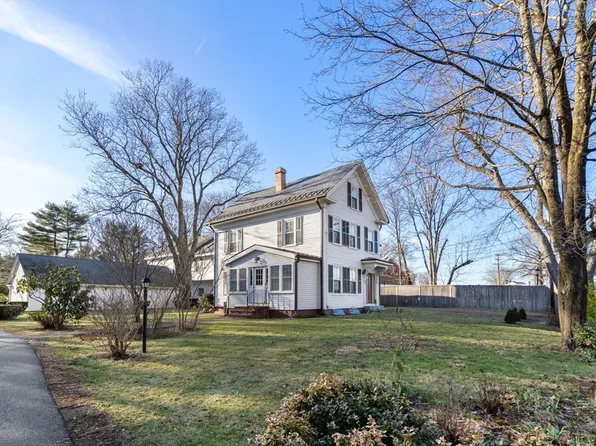 5 Spring St #C, Medfield, MA 02052