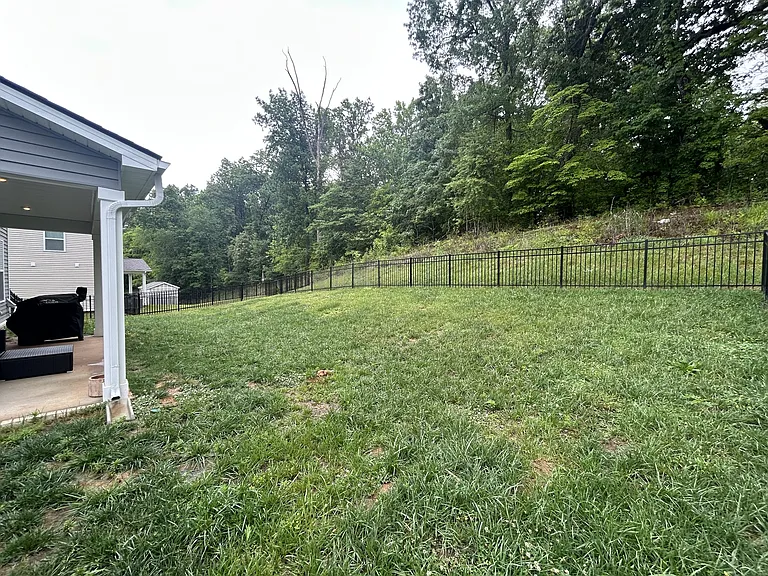 1055 Ross Farms Blvd — Photo 32