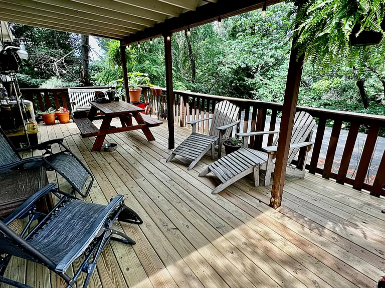 Private deck