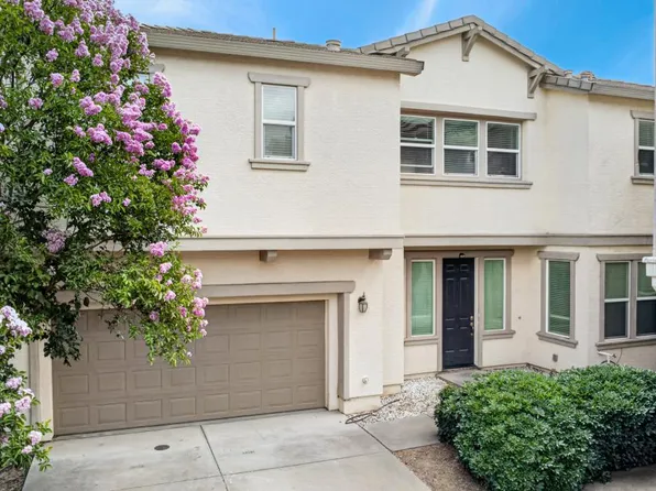 1886 Mammoth Way, Sacramento, CA 95834