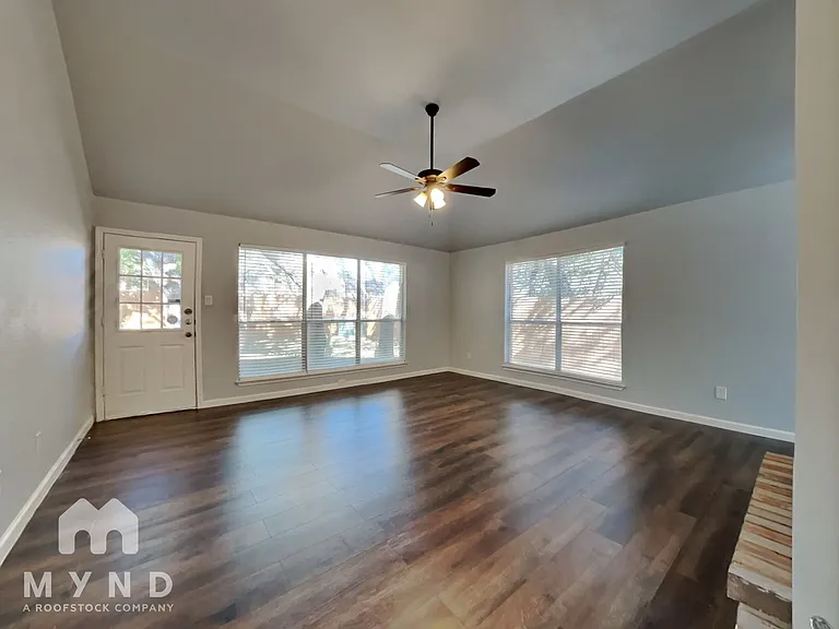 11831 James Vinson Dr — Photo 9