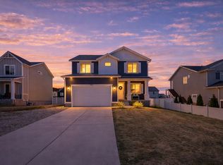 357 W Saddlebrook Dr, Santaquin, UT 84655