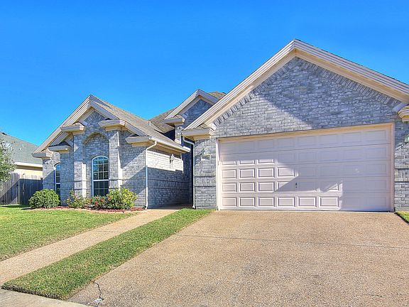 2nd image of 6810 King George Pl