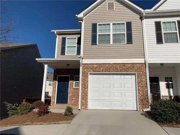 4741 Beacon Ridge Ln, Flowery Branch, GA 30542