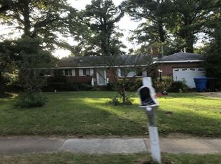 825 N Great Neck Rd, Virginia Beach, VA 23454