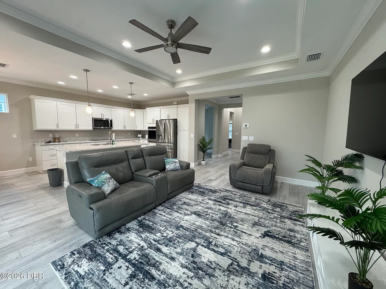 2 bed, 2.0 bath, 1681 sqft, $3,000 — Photo 3