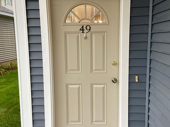 2nd image of 205 Betsinger Rd