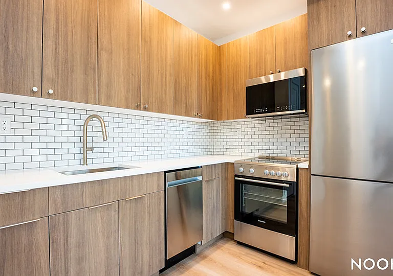 68 Gold St #1B — Photo 4