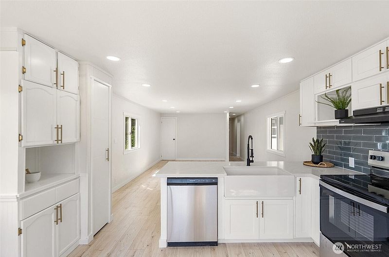 4th image of 24125 88th Avenue E