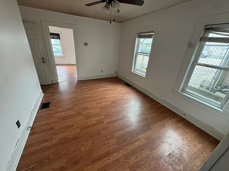 64 1/2 Ash St #1 — Photo 2