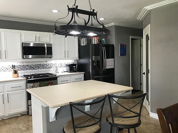 3rd image of 5962 N Honeysuckle Ln