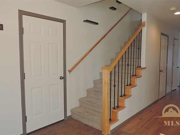 4th image of 807 Las Campanas Dr
