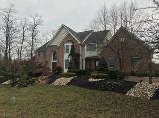 2 Haskell Ln, Tinton Falls, NJ 07724