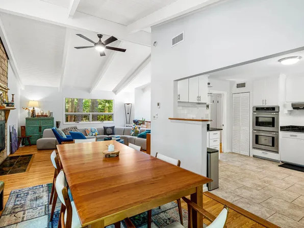 404 Morgan Creek Rd, Chapel Hill, NC 27517