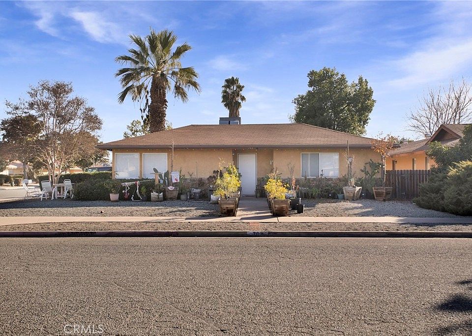 1st image of 763 Ponderosa Dr