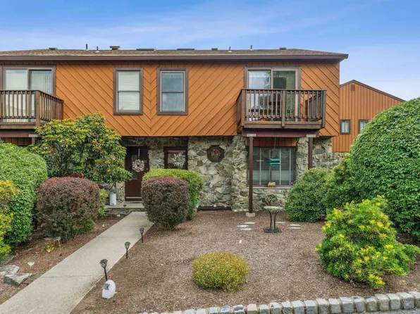 11K Brookside Hts #166, Wanaque, NJ 07465