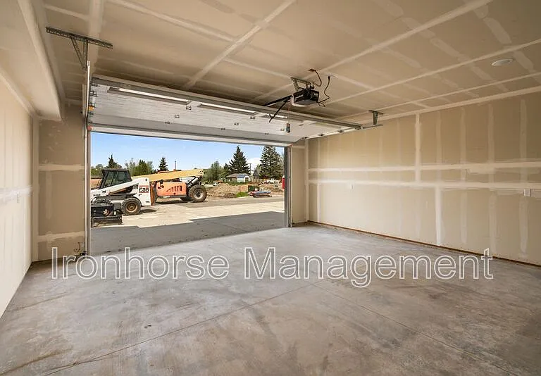 2954 W Babcock St #B — Photo 17