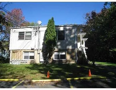 114 West Broadway photo 1