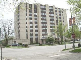 5th image of 141 N Lagrange Road 1003