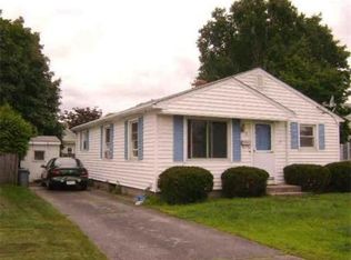 15 Cedarcrest Dr, Pawtucket, RI 02861