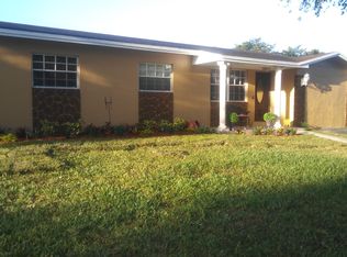 6830 Pershing St, Hollywood, FL 33024