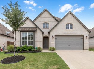 937 Rosebay Dr, Justin, TX 76247