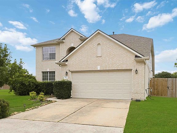 2nd image of 803 Northridge Terrace Ln