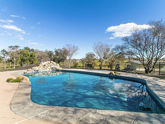 4th image of 4355 Price Ln