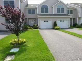 2306 Cedar Path, Riverhead, NY 11901