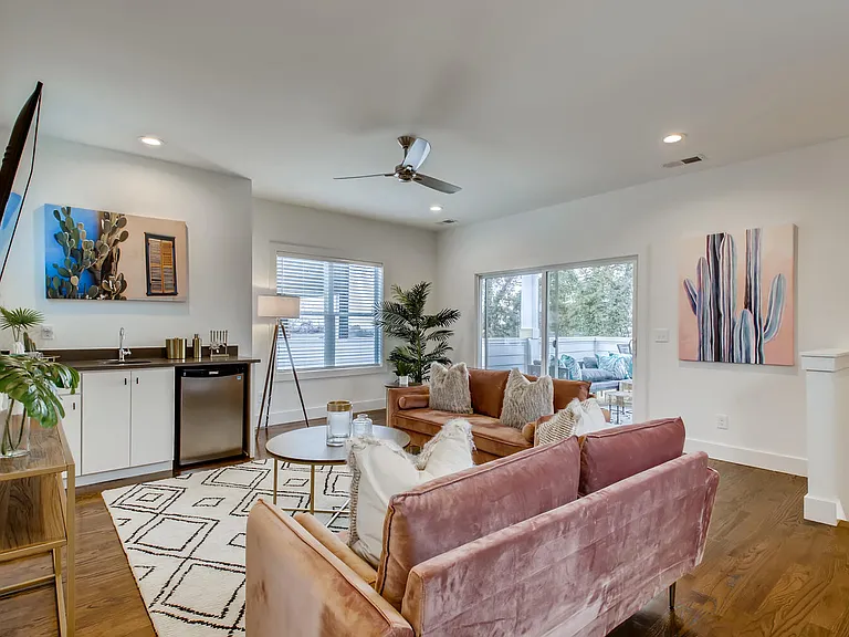 2708C Larmon Dr — Photo 23