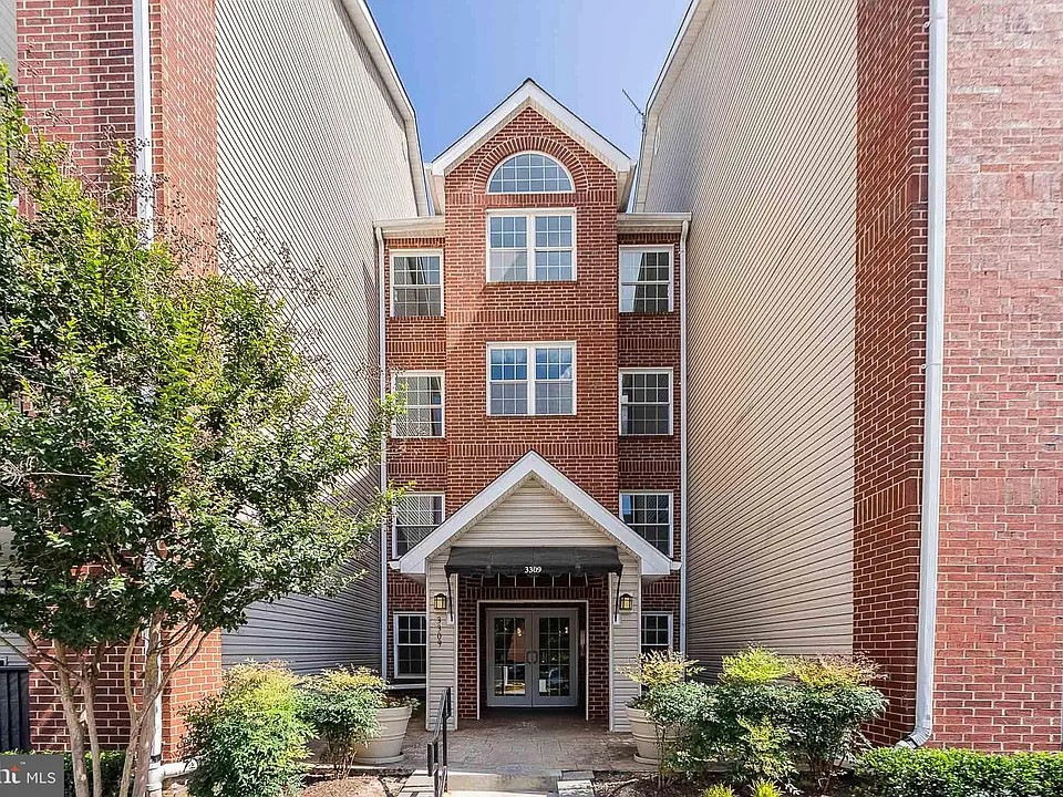 3309 Wyndham Cir #2173