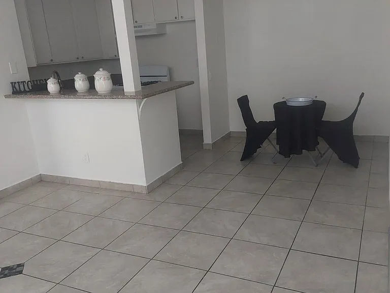 14131 Foothill Blvd #5 — Photo 4