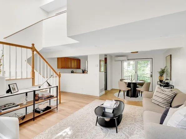 47-15 Cogswell Ave, Cambridge, MA 02140