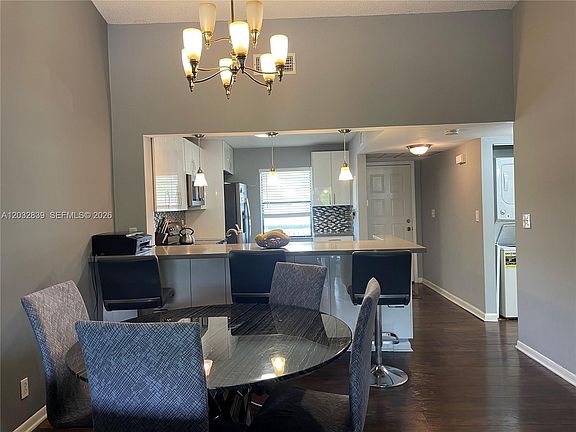 4th image of 3871 Carambola Cir N #2955