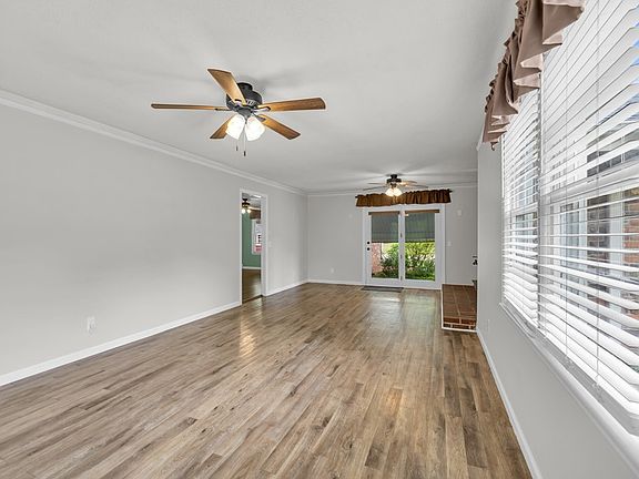 2nd image of 137 Avondale Rd