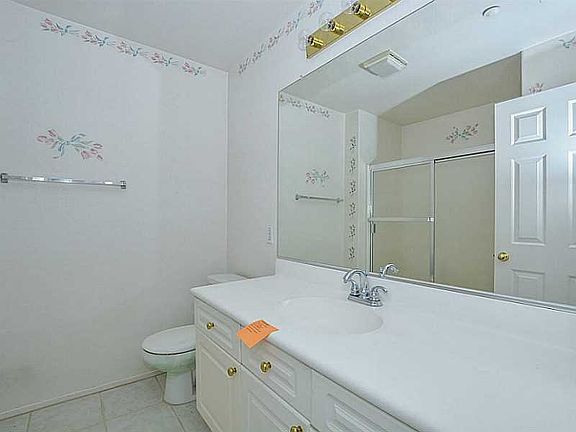 3rd image of 26239 Victoria Ln