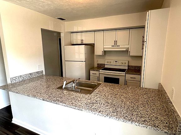 3rd image of 48 South Ave APT D