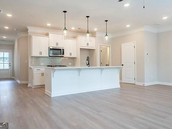 4th image of 3361 Verdi Ln #59
