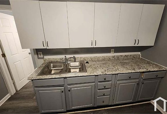 4th image of 15786 Mandalay Ave #1