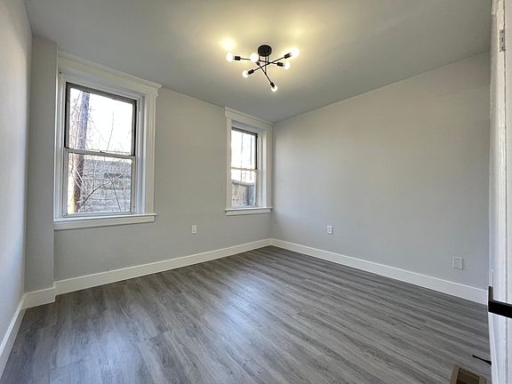 4th image of 143 Park Ave #8