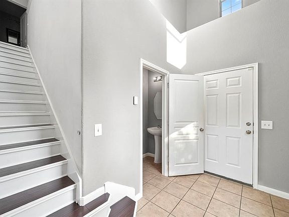 5th image of 16427 Misty Paloma Dr