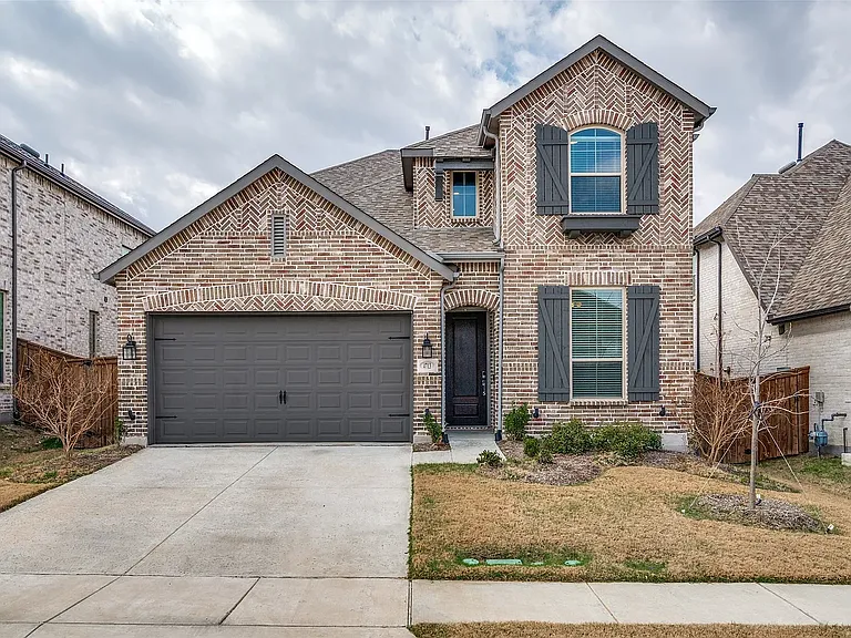 4713 Honeysuckle Ct — Photo 2