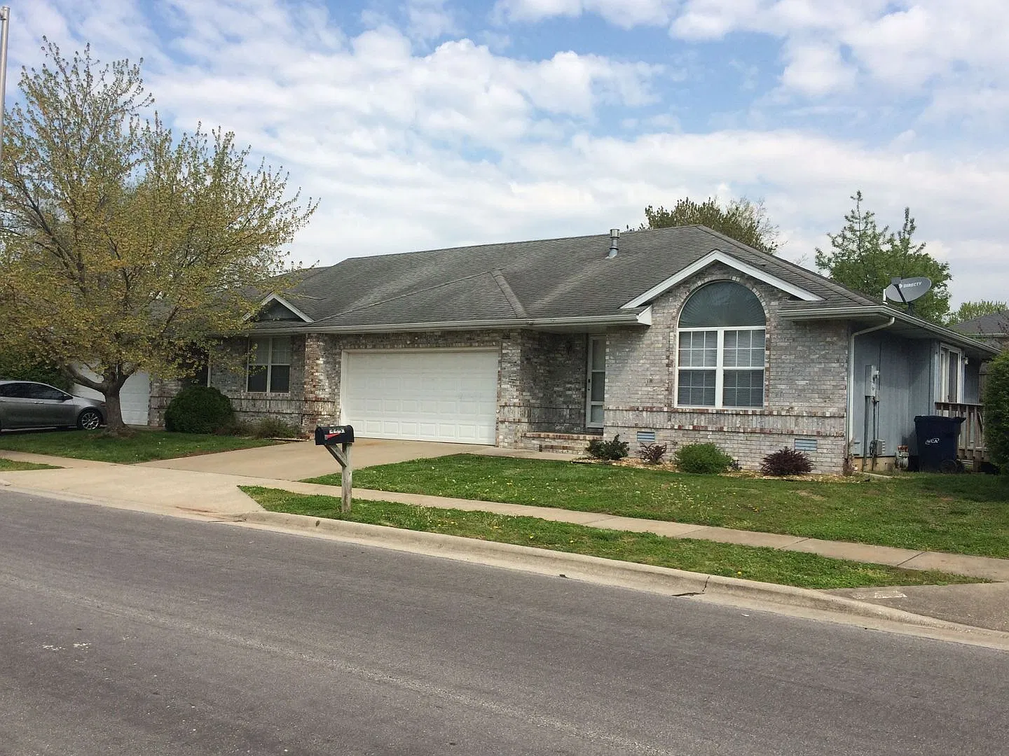 Great South West Location Duplex - Ready to view — Photo 1