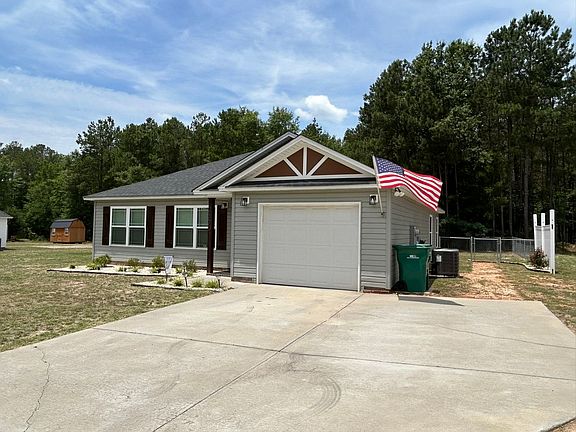 3rd image of 2570 Tindal Rd